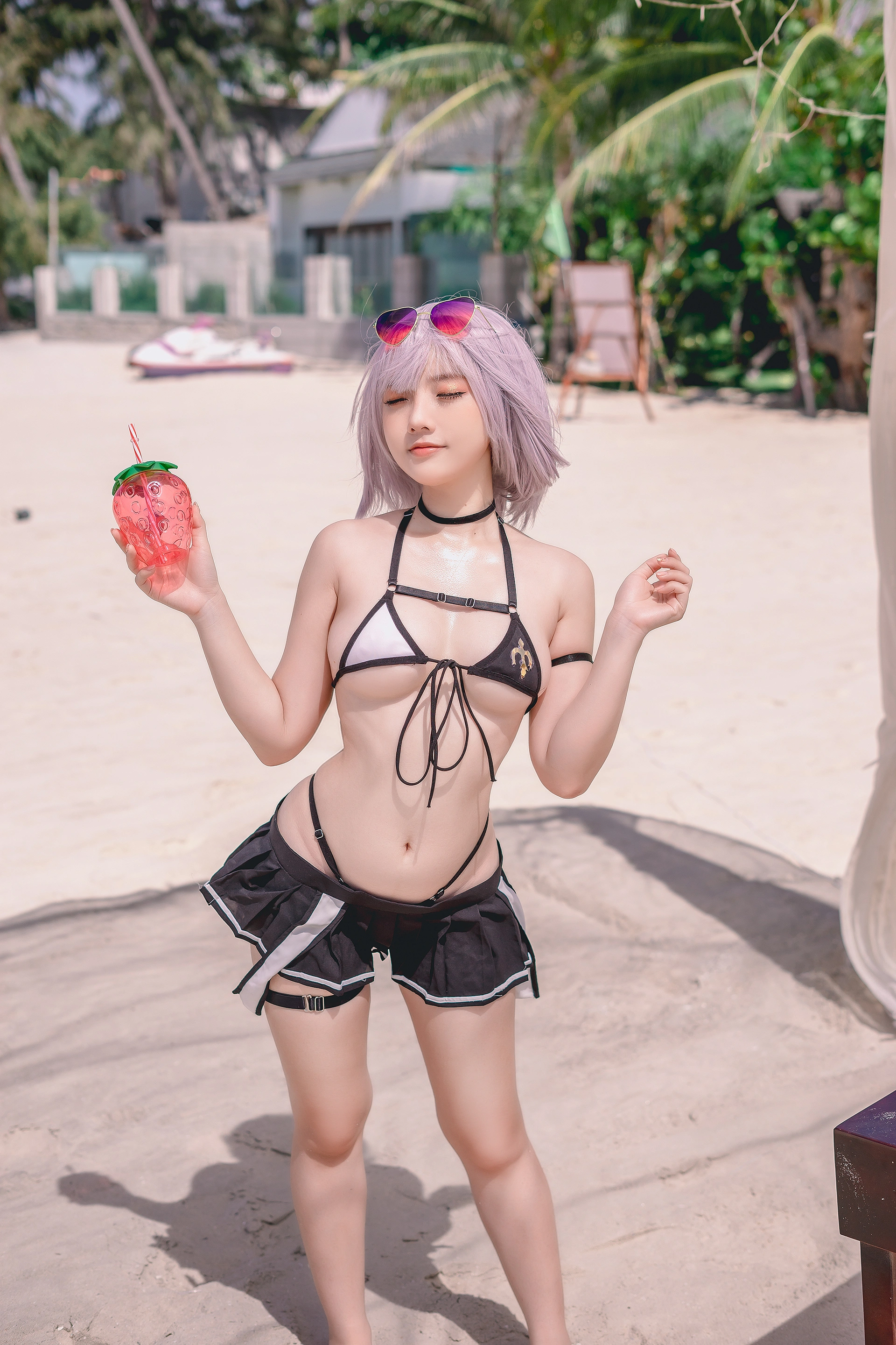 Messie Huang – NO.024 Shirogane Noel Swimsuit 1